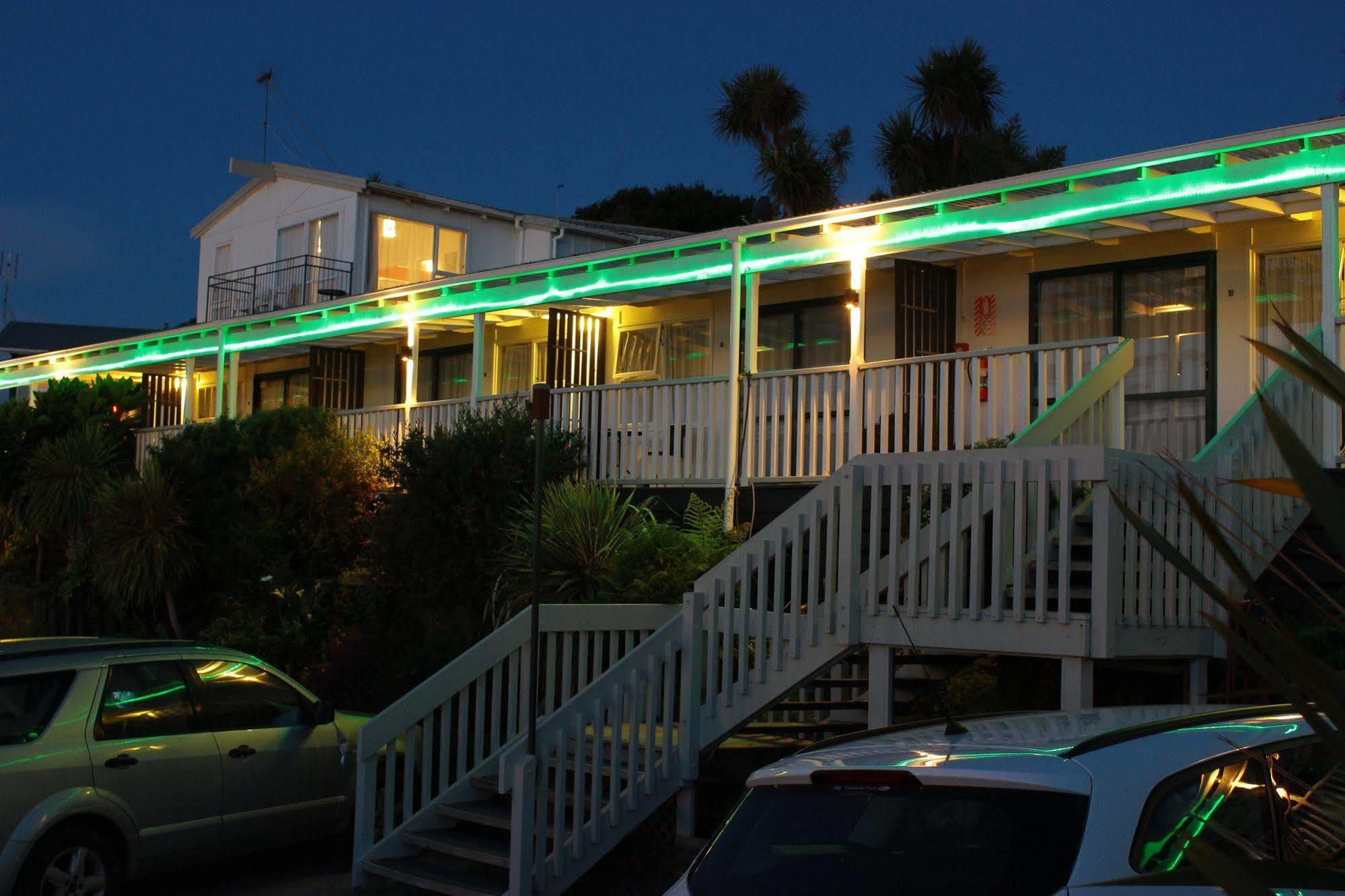 Te Awa Motel Уонгануи Экстерьер фото